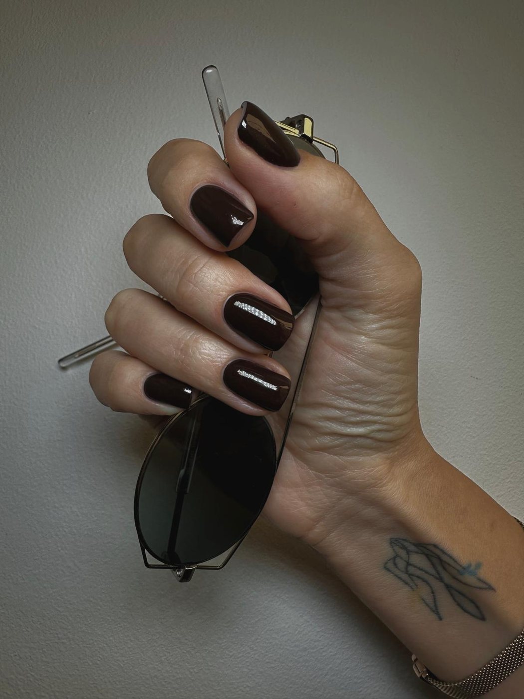 Dark nails